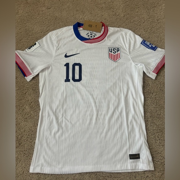 2024 USA Soccer Jersey #10 Christian Pulisic Size M NWT - Picture 1 of 4